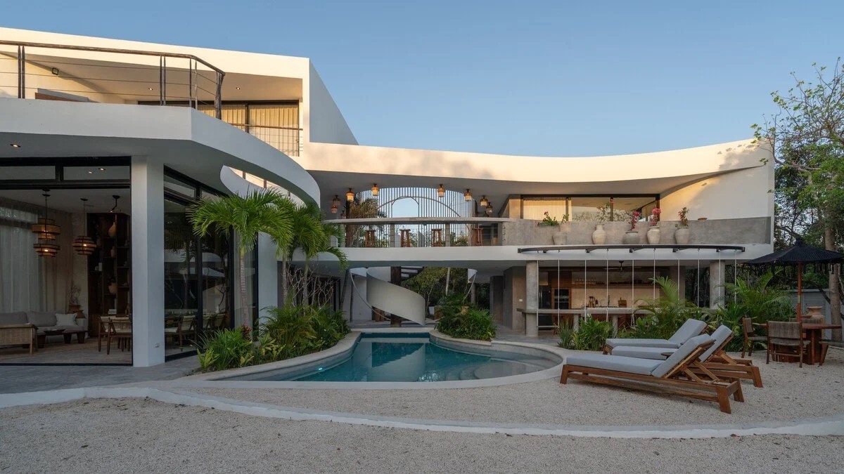 Villa Aqua